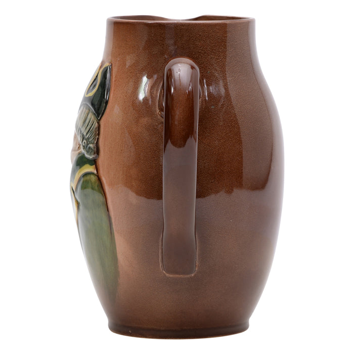 Airbrush brown pitcher