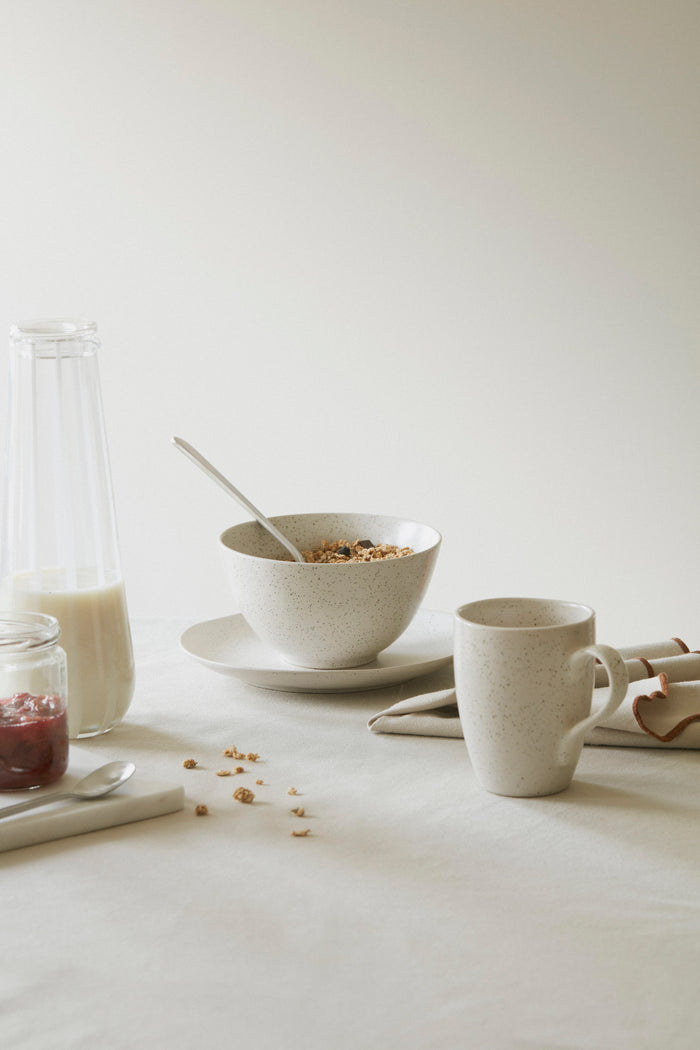 Broste Copenhagen Ontbijtset Nordic Vanilla 6-delig / 2 personen - 2 ontbijtborden, 2 kommen en 2 kopjes