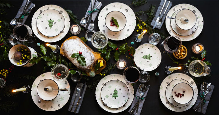 Cookinglife Serviesset - Kerstservies - Aardewerk - Groen 18-delig / 6 personen - 6 dinerborden, 6 ontbijtborden & 6 kommen