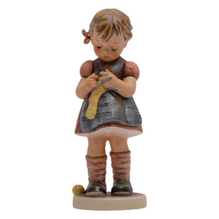 Figurine, girl stitching hummel hum255