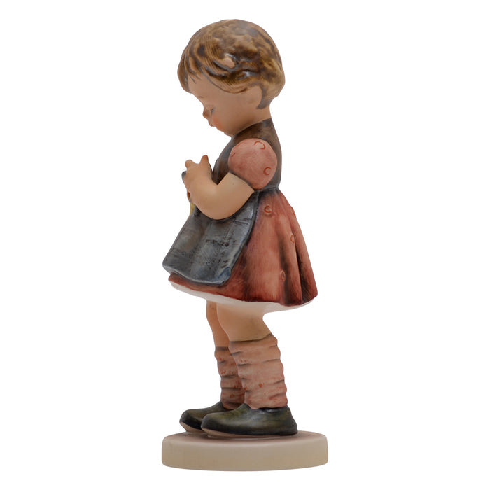 Figurine, girl stitching hummel hum255