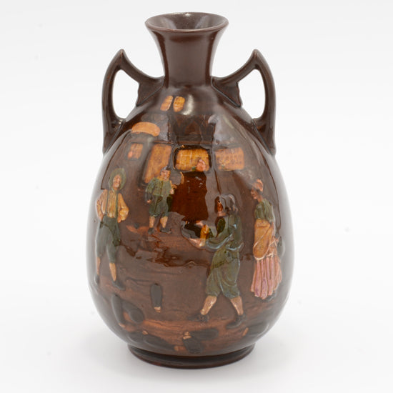 Kingsware Vase of ten pin bowling