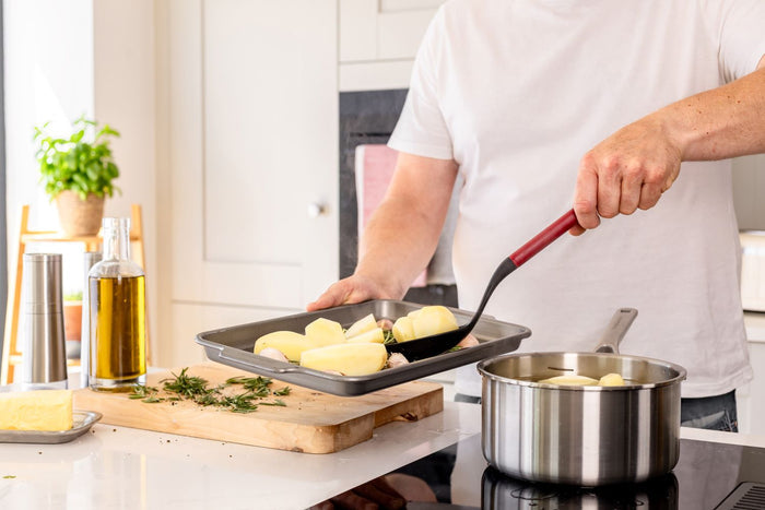 KitchenAid Groentelepel Classic Keizerrood 34 cm