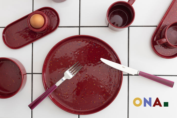 ONA Serviesset Fika Burgundy 12-delig / 4 personen - 4 dinerborden, 4 ontbijtborden en 4 kommen