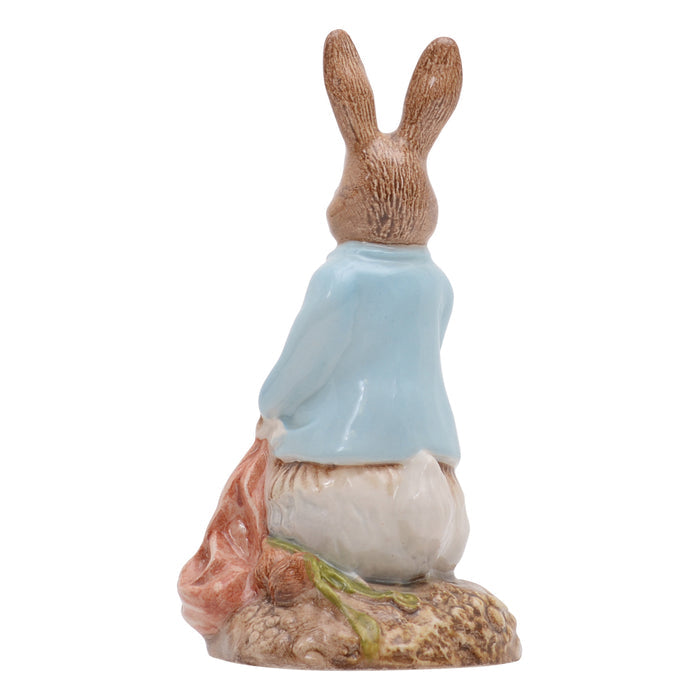 Peter& Red Pocket Handckerchief bunny sculpture