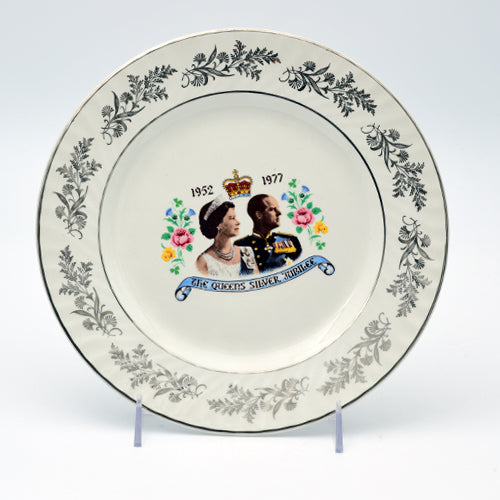 Plate, 1952-1977 The Queen Silver Jubilee