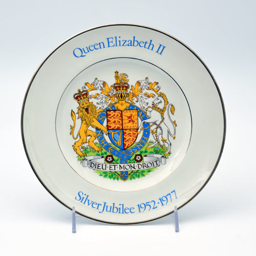 Plate, Queen Elizabeth II